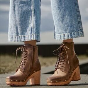 NEW Kork-Ease Sherborn Platform Bootie in Brown Lion Women’s Size 9